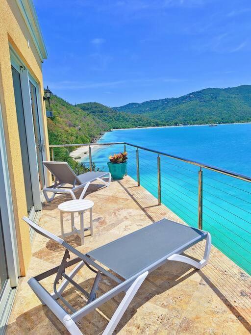Sailfish Villa Luxury Beachfront Estate Magens Bay Cruz Bay Exterior photo