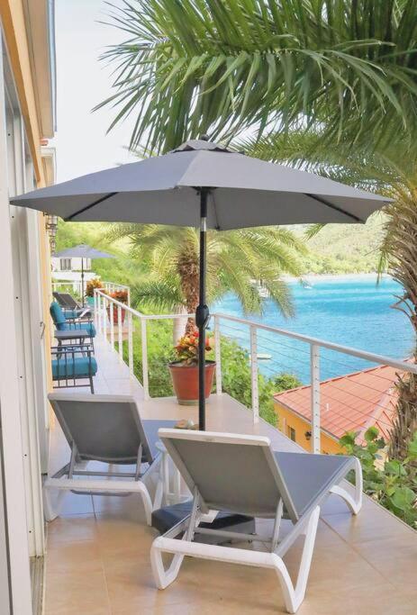 Sailfish Villa Luxury Beachfront Estate Magens Bay Cruz Bay Exterior photo