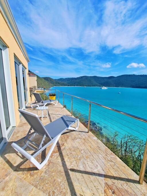 Sailfish Villa Luxury Beachfront Estate Magens Bay Cruz Bay Exterior photo