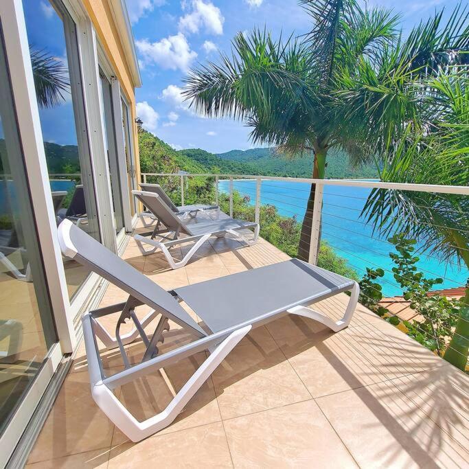 Sailfish Villa Luxury Beachfront Estate Magens Bay Cruz Bay Exterior photo