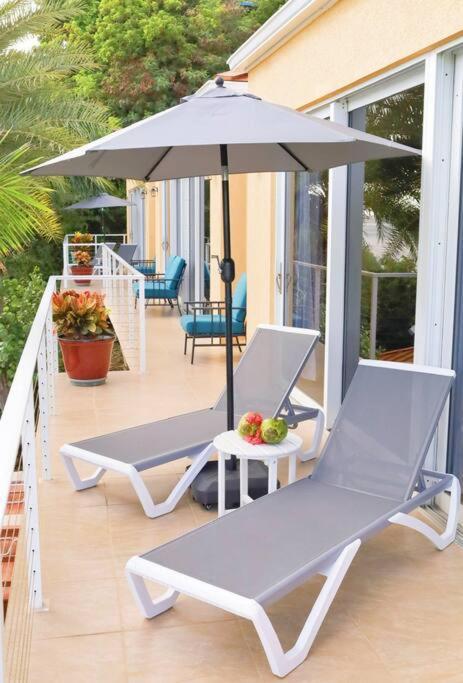 Sailfish Villa Luxury Beachfront Estate Magens Bay Cruz Bay Exterior photo